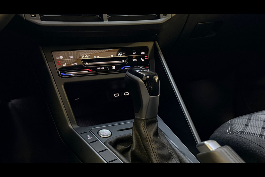 Volkswagen Polo 1.0 TSI 3X R-Line|PANO|IQ LIGHT|ACC|CAMERA|CARPLAY|FABRIEKSGARANTIE 2027|DEALER ONDERHOUDEN|2025|BOMVOL!