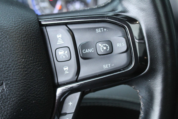 Dodge Ram 1500 5.7 V8 402pk 4x4 Crew Cab Limited LPG Panoramadak