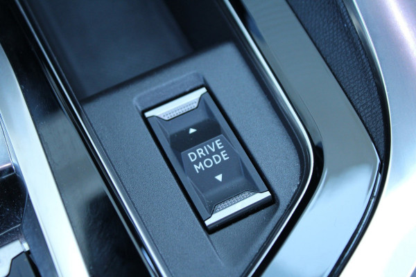 Peugeot 3008 1.2 PureTech 131pk GT AUTOMAAT NL-Auto NAP
