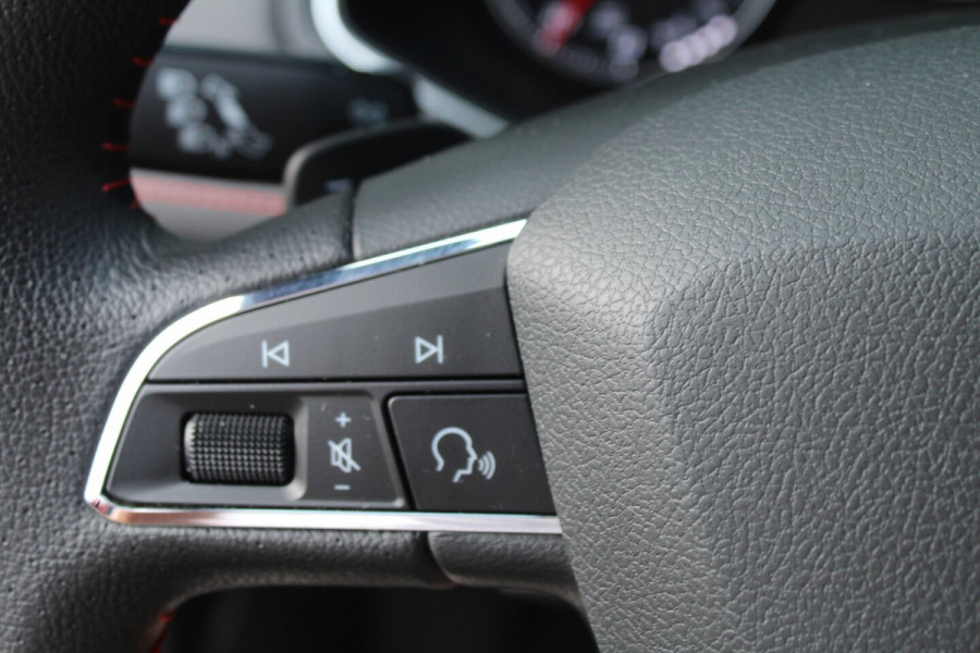 Seat Arona 1.0 TSI 116pk FR Business Intense DSG7 NL-Auto NAP