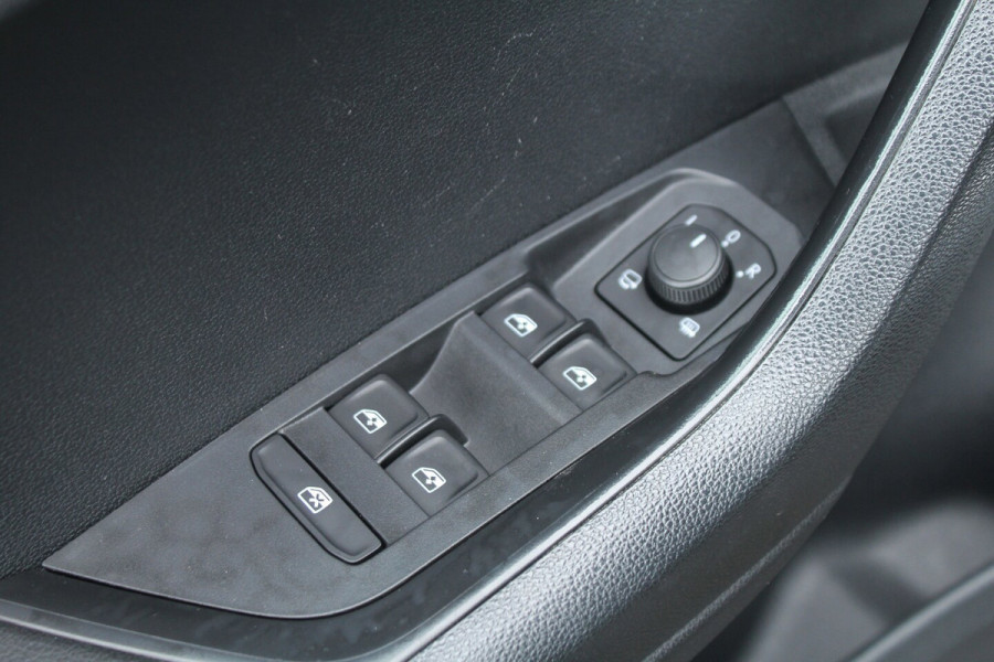 Škoda Karoq 1.5 TSI 150pk Business Edition Plus NL-Auto NAP