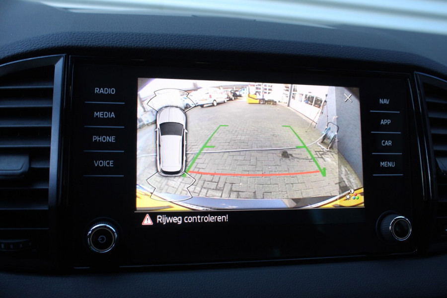 Škoda Karoq 1.5 TSI 150pk Sportline Business DSG7 NL-Auto NAP