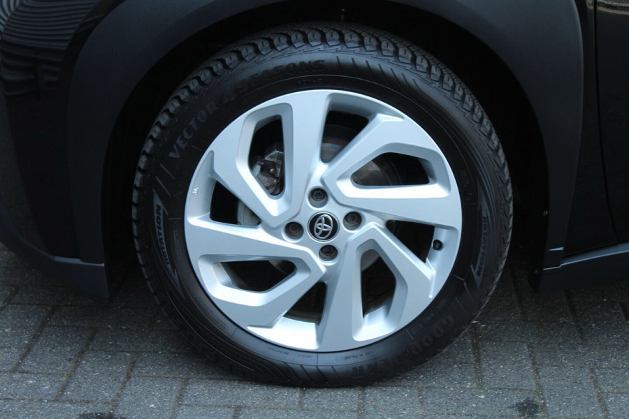 Toyota Aygo X 1.0 VVT-i 72pk MT-First NL-Auto NAP