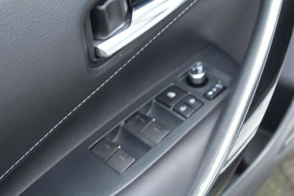 Toyota Corolla Touring Sports 1.8 Hybrid 140pk GR-Sport AUTOMAAT NL-Auto NAP