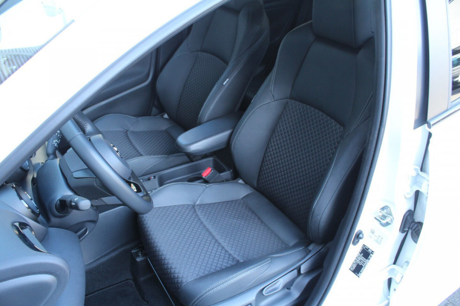 Toyota Yaris 1.5 Hybrid 116pk Executive AUTOMAAT NL-Auto NAP