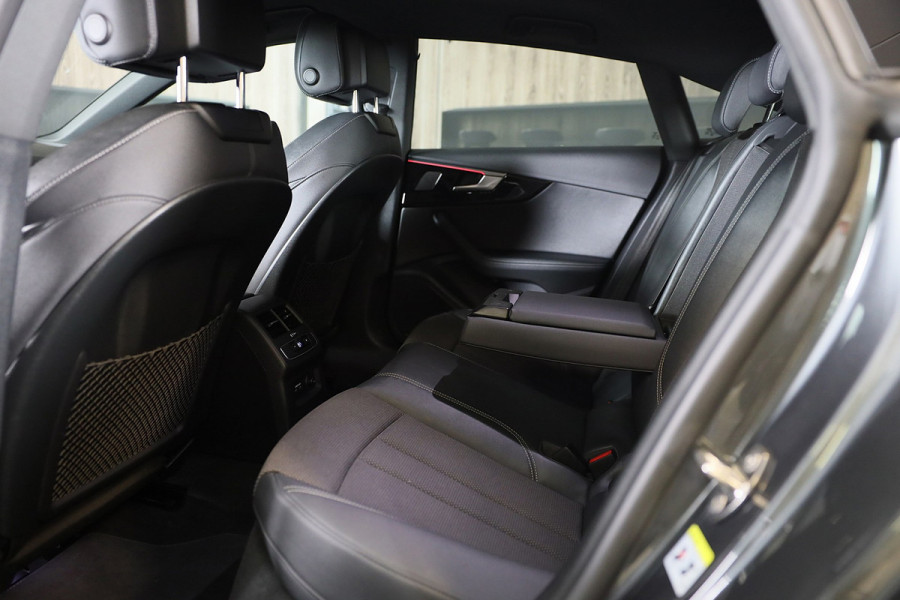 Audi A5 Sportback 40 TFSI RS5 Look / AUT / 204 PK / Virtual Cockpit / APPLE CARPLAY / Cruise Control / Camera / Led / Pdc / 19 Inc