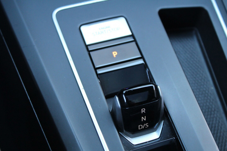 Volkswagen Golf 2.0 TSI R 4Motion