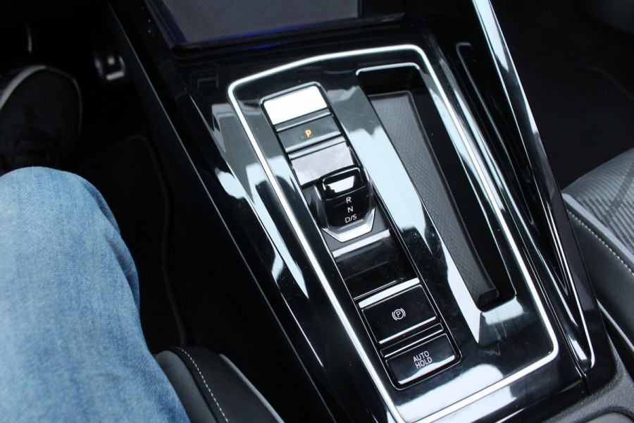 Volkswagen Golf Variant 1.5 eTSI R-Line Business