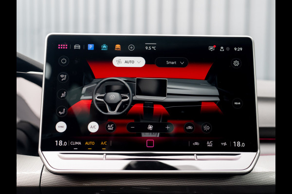 Volkswagen Golf 1.5 eTSI 50 Edition | Panodak | Trekhaak wegkl. | Stoelgeheugen | Head Up | IQ Light | Prijs Rijklaar!!