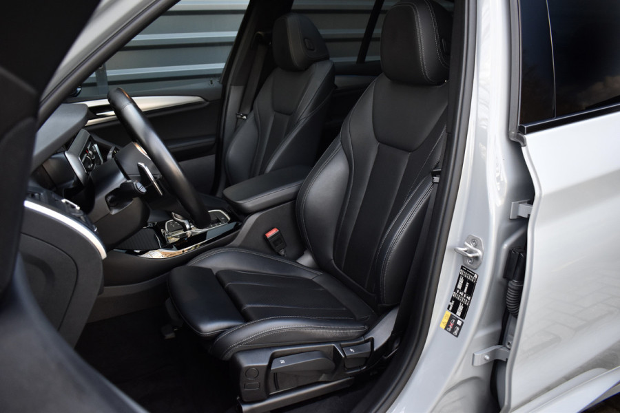 BMW X3 xDrive30e M Sport Shadow | Pano | ACC | Elek. Trekhaak | Camera | Live Cockpit Pro | 20'' Wielen |