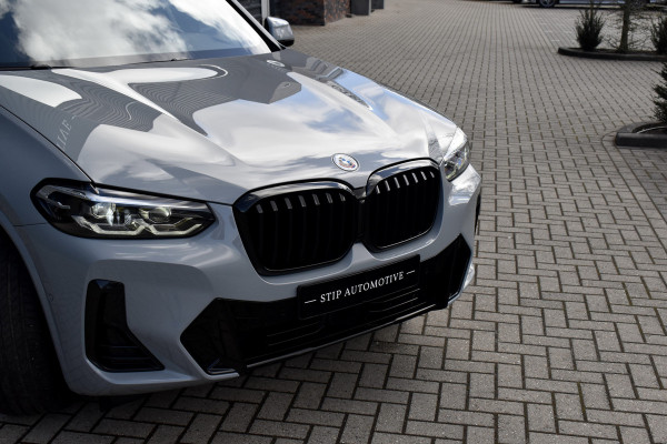 BMW X3 xDrive30e M Sport Shadow | Pano | ACC | Elek. Trekhaak | Camera | Live Cockpit Pro | 20'' Wielen |