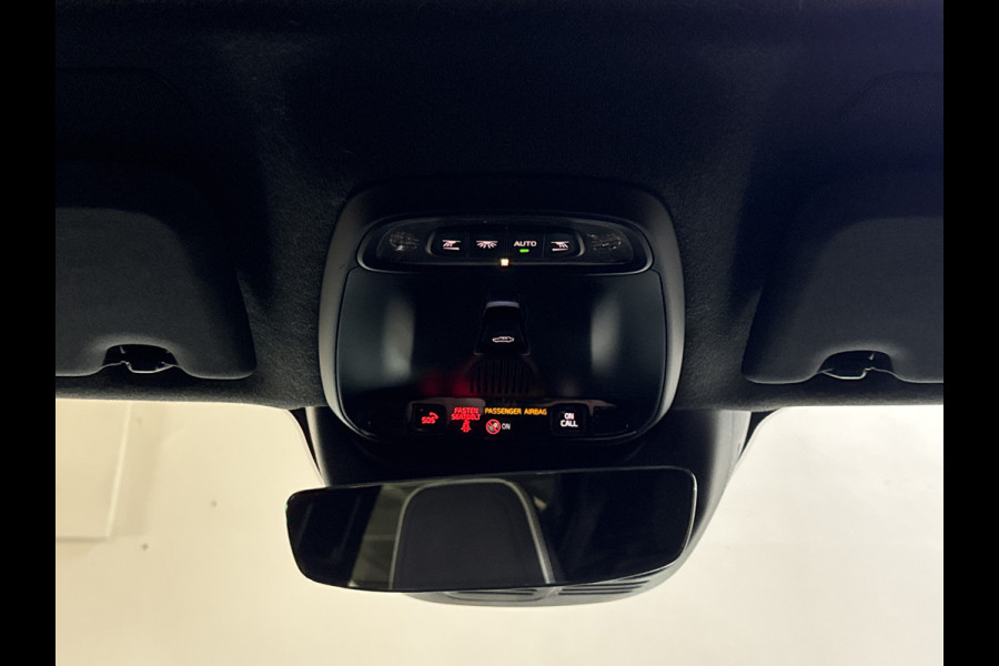 Volvo XC40 1.5 T5 262 PK AUT. RECHARGE R-DESIGN CAMERA/LEDER/PANORAMADAK****