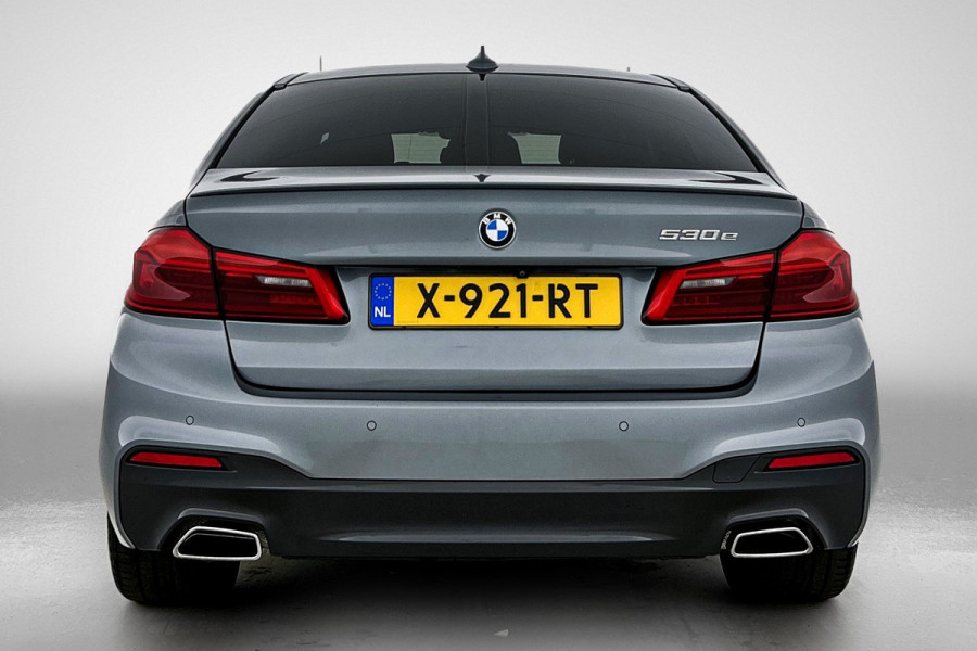 BMW 5 Serie 530e iPerformance High Executive M-Sport | 252PK | Dealer onderH | Sfeerverl | Head-up | StoelverW | Camera | Carplay