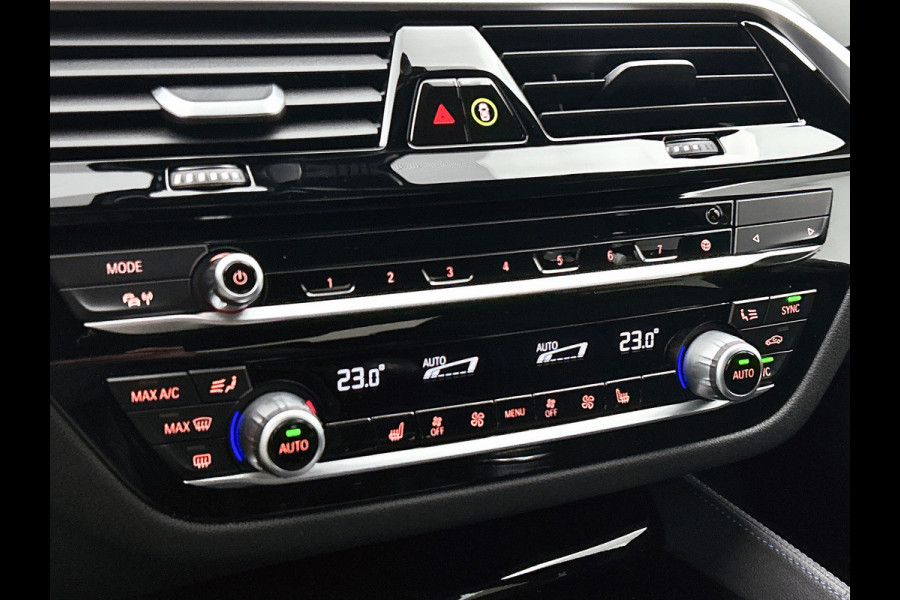 BMW 5 Serie 530e iPerformance High Executive M-Sport | 252PK | Dealer onderH | Sfeerverl | Head-up | StoelverW | Camera | Carplay