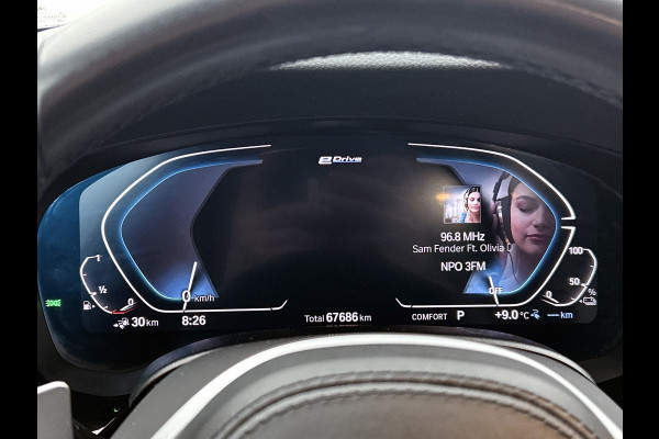 BMW 5 Serie 530e iPerformance High Executive M-Sport | 252PK | Dealer onderH | Sfeerverl | Head-up | StoelverW | Camera | Carplay