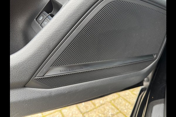 Audi A6 Avant 55 TFSI e quattro Competition 367 PK HUD Pano 360 Trekhaak