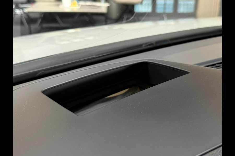 Volkswagen Golf 2.0 TSI GTI CLUBSPORT PANO/H&K/LEDER/HUD/MEMORY/IQLIGHTS/BLINDSPOT/SFEERVERLICHTING/NURBURGRING/BOMVOL!