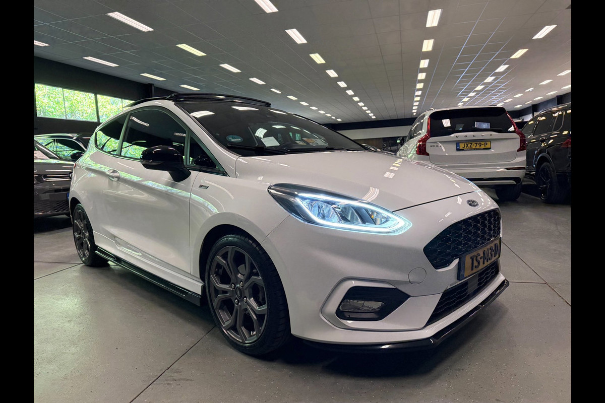 Ford Fiesta 1.0 EcoBoost ST-Line 125PK PANO/NAVI/CAM/ECC/PDC/DAB/CARPLAY//