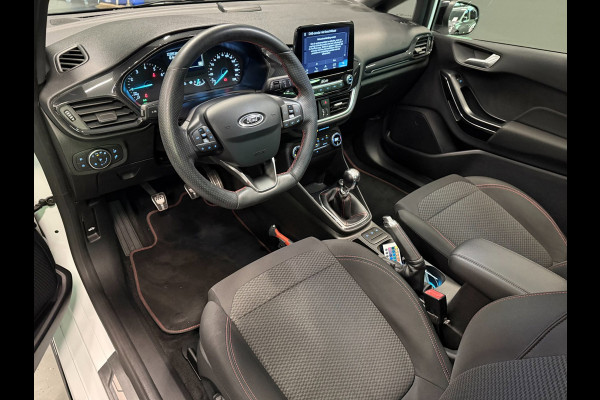 Ford Fiesta 1.0 EcoBoost ST-Line 125PK PANO/NAVI/CAM/ECC/PDC/DAB/CARPLAY//