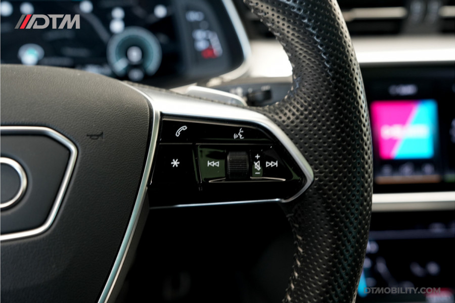 Audi A6 Limousine 55TFSIe Quattro Competition | Panoramadak | Leder | 360