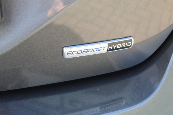 Ford Fiesta 1.0-125pk EcoBoost Mild-Hybrid ST-Line. Luxe, sportieve en goed onderhouden Fiesta ! Autm. airco, Cruise control, Lane assist, 17" Lmv, Parkeersensoren Achter, Metallic lak, Navigatie by Apple/Android, LED verlichting etc.