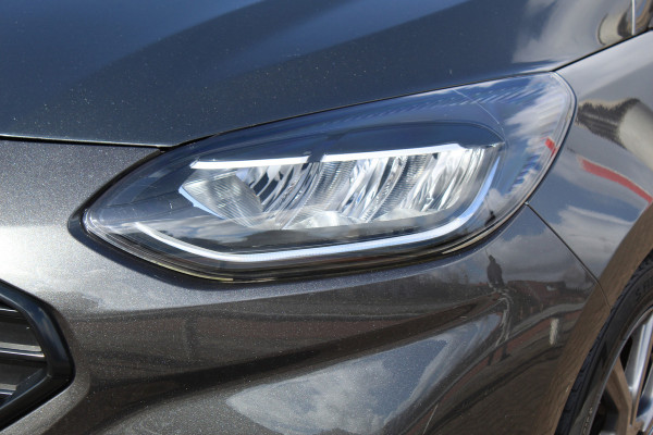 Ford Fiesta 1.0-125pk EcoBoost Mild-Hybrid ST-Line. Luxe, sportieve en goed onderhouden Fiesta ! Autm. airco, Cruise control, Lane assist, 17" Lmv, Parkeersensoren Achter, Metallic lak, Navigatie by Apple/Android, LED verlichting etc.