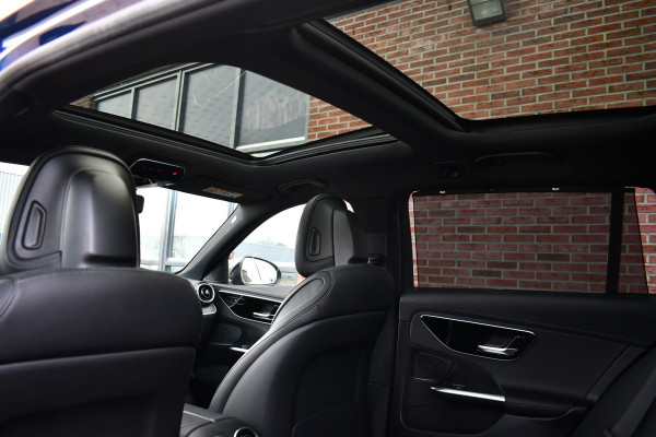 Mercedes-Benz C-Klasse Estate 300 e AMG Line Pano Trekh Distronic 360-camera