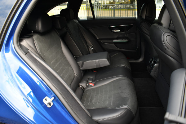 Mercedes-Benz C-Klasse Estate 300 e AMG Line Pano Trekh Distronic 360-camera