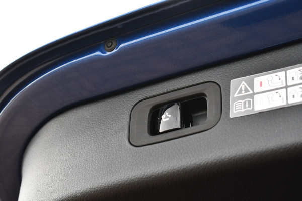 Mercedes-Benz C-Klasse Estate 300 e AMG Line Pano Trekh Distronic 360-camera