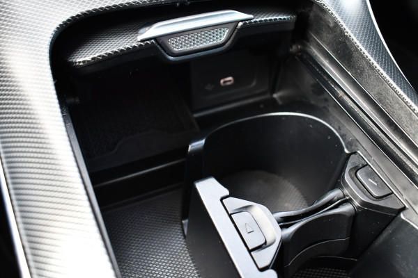 Mercedes-Benz C-Klasse Estate 300 e AMG Line Pano Trekh Distronic 360-camera