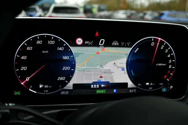 Mercedes-Benz C-Klasse Estate 300 e AMG Line Pano Trekh Distronic 360-camera