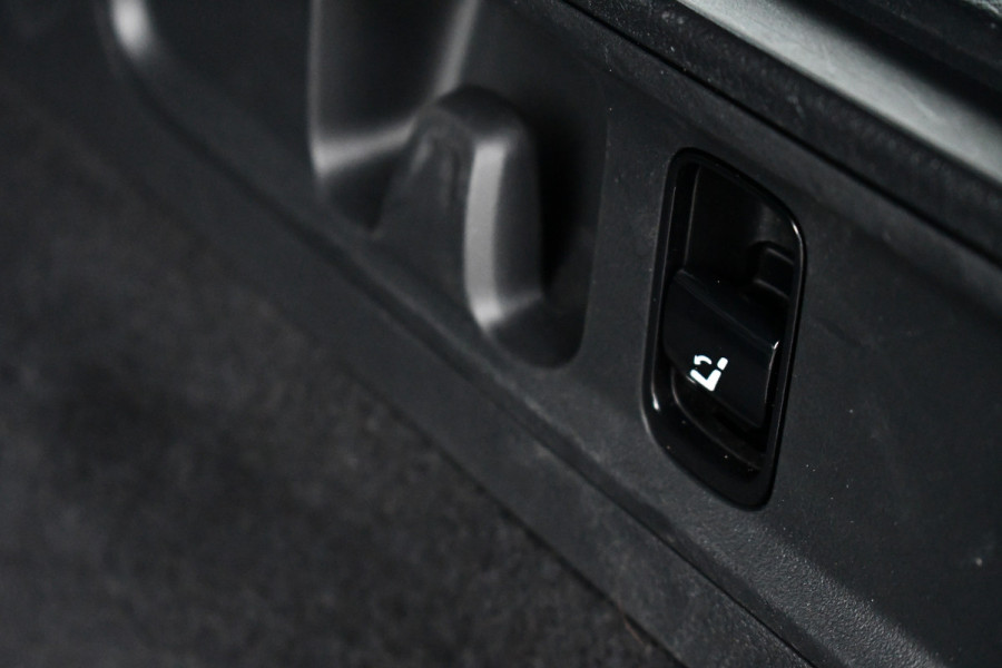 Mercedes-Benz C-Klasse Estate 300 e AMG Line Pano Trekh Distronic 360-camera