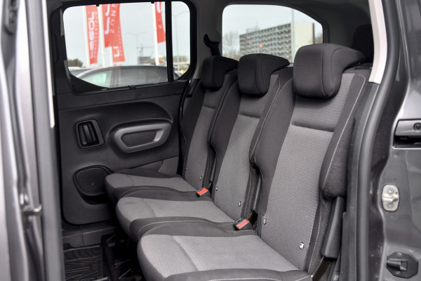 Toyota PROACE CITY Verso 1.2 Turbo Professional Long 7p. HUD, ACC, Camera, CarPlay, Keyless, Dodeh!