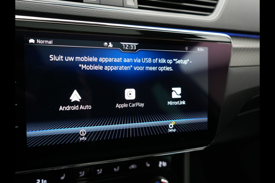 Škoda Superb Combi 1.4 TSI iV Sportline PHEV 218pk Dealer O.H | Panodak | Crystal LED | Camera | Alcantara Sportstoelen Memory & Verwarmd | Cruise Control | Sfeerverlichting | Apple Carplay | Keyless | Navigatie | Virtual | DAB | 19"L.M | Plug In Hybrid |