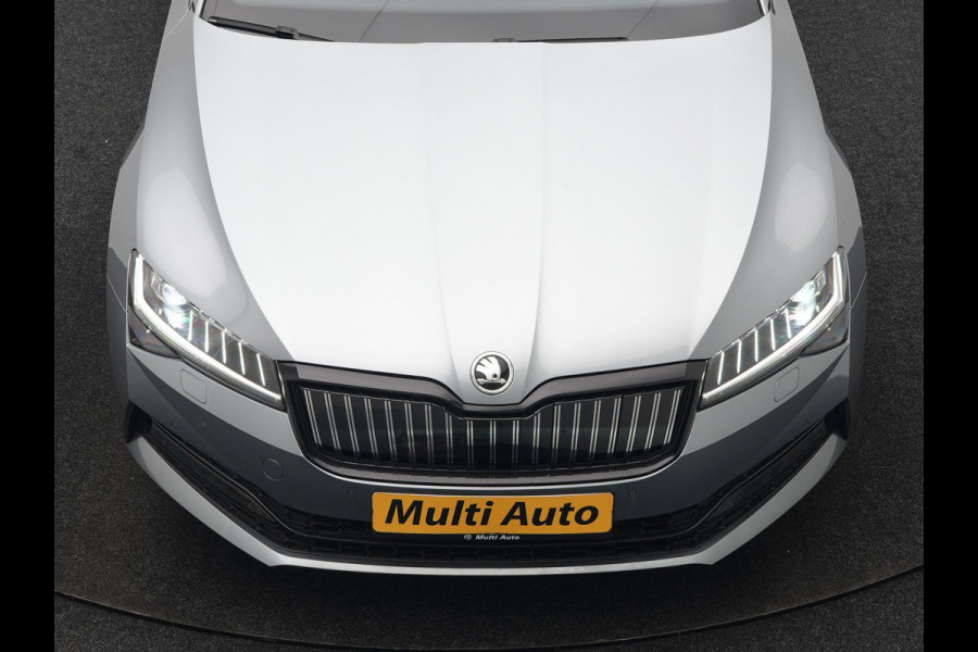 Škoda Superb Combi 1.4 TSI iV Sportline PHEV 218pk Dealer O.H | Panodak | Crystal LED | Camera | Alcantara Sportstoelen Memory & Verwarmd | Cruise Control | Sfeerverlichting | Apple Carplay | Keyless | Navigatie | Virtual | DAB | 19"L.M | Plug In Hybrid |