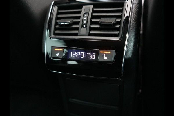 Škoda Superb Combi 1.4 TSI iV Sportline PHEV 218pk Dealer O.H | Panodak | Crystal LED | Camera | Alcantara Sportstoelen Memory & Verwarmd | Cruise Control | Sfeerverlichting | Apple Carplay | Keyless | Navigatie | Virtual | DAB | 19"L.M | Plug In Hybrid |