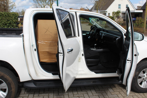 Toyota Hilux 2.4 D-4D 150PK E6 4WD Automaat Double Cab Professional 4x4 ✓ Trekhaak