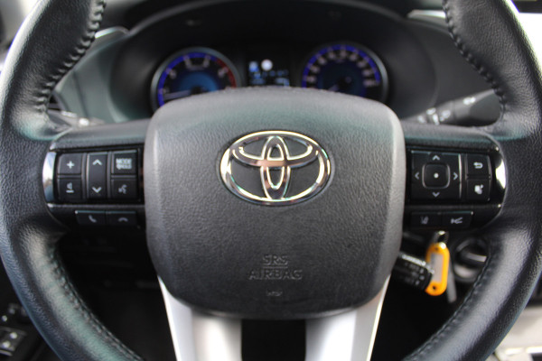 Toyota Hilux 2.4 D-4D 150PK E6 4WD Automaat Double Cab Professional 4x4 ✓ Trekhaak