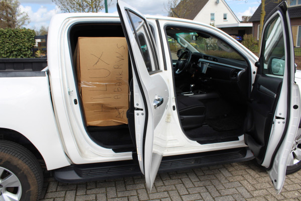 Toyota Hilux 2.4 D-4D 150PK E6 4WD Automaat Double Cab Professional 4x4 ✓ Trekhaak