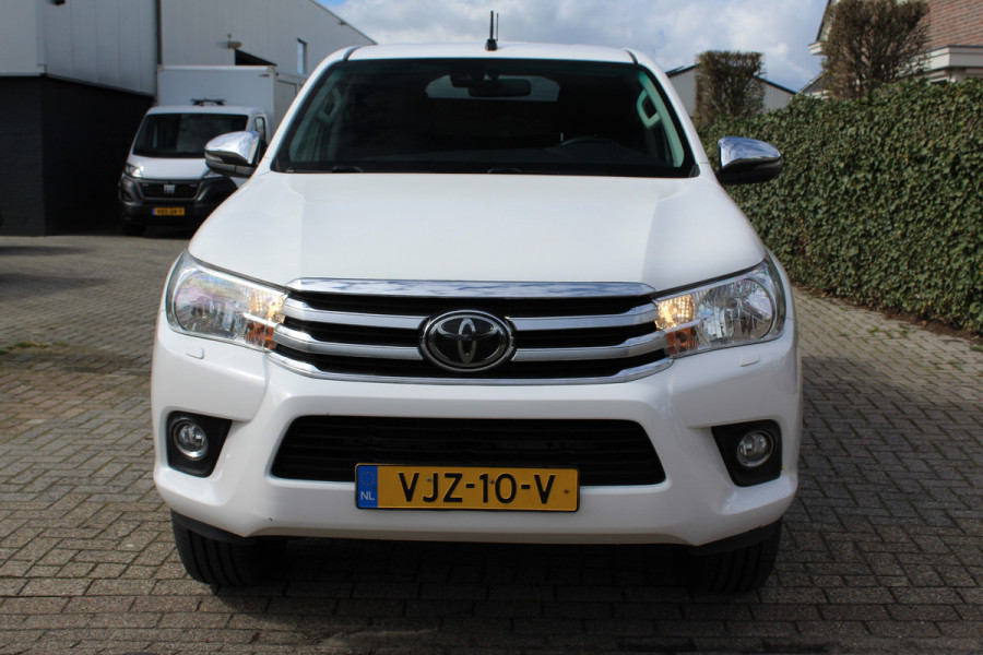 Toyota Hilux 2.4 D-4D 150PK E6 4WD Automaat Double Cab Professional 4x4 ✓ Trekhaak