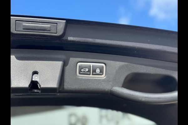 Kia Sorento 1.6 T-GDI Hybrid 2WD ExecutiveLine 5p. | ACC, Pano, Leder, Carplay/Android, Trekhaak, NAP | 1e Eigenaar |