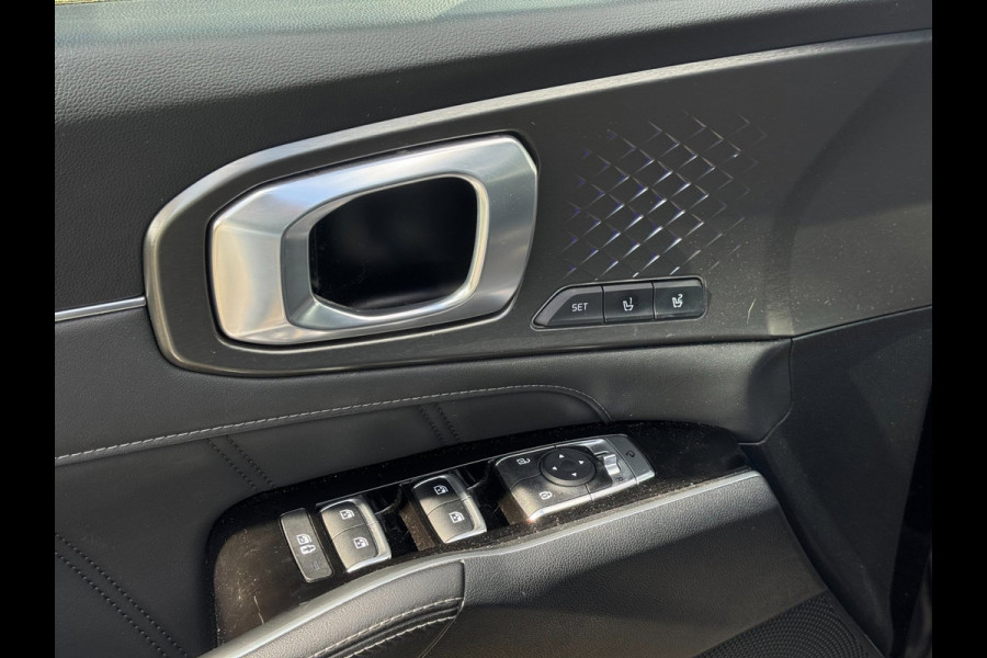 Kia Sorento 1.6 T-GDI Hybrid 2WD ExecutiveLine 5p. | ACC, Pano, Leder, Carplay/Android, Trekhaak, NAP | 1e Eigenaar |