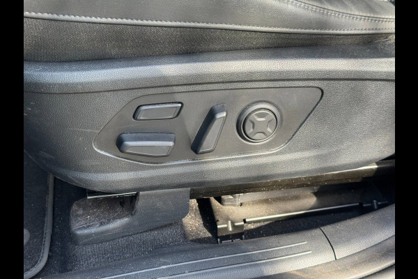 Kia Sorento 1.6 T-GDI Hybrid 2WD ExecutiveLine 5p. | ACC, Pano, Leder, Carplay/Android, Trekhaak, NAP | 1e Eigenaar |