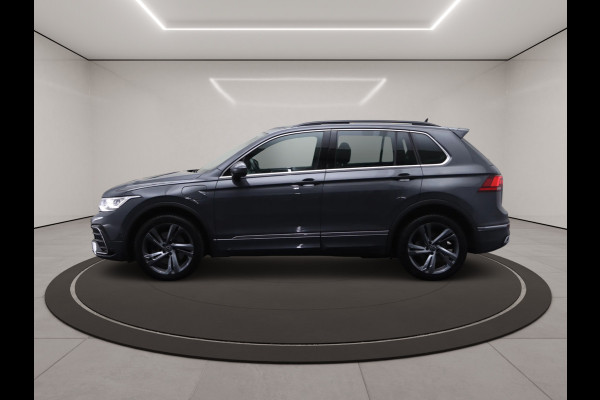 Volkswagen Tiguan 1.4 TSI eHybrid 245 PK R-Line Business, Panoramadak, Winterpakket, Adap. Cruise Control,