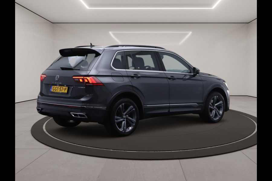 Volkswagen Tiguan 1.4 TSI eHybrid 245 PK R-Line Business, Panoramadak, Winterpakket, Adap. Cruise Control,