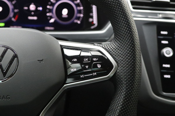 Volkswagen Tiguan 1.4 TSI eHybrid 245 PK R-Line Business, Panoramadak, Winterpakket, Adap. Cruise Control,