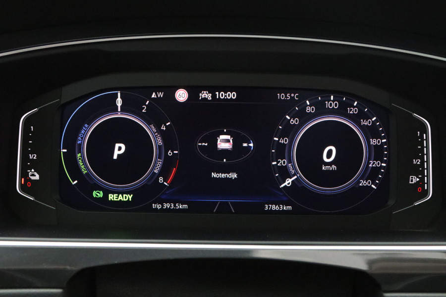 Volkswagen Tiguan 1.4 TSI eHybrid 245 PK R-Line Business, Panoramadak, Winterpakket, Adap. Cruise Control,