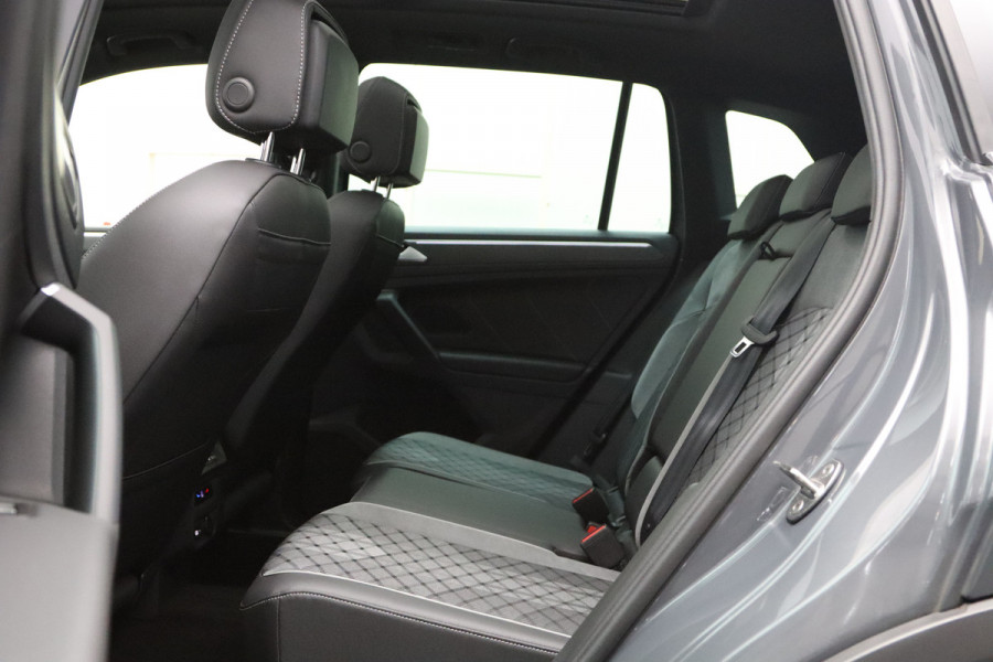 Volkswagen Tiguan 1.4 TSI eHybrid 245 PK R-Line Business, Panoramadak, Winterpakket, Adap. Cruise Control,