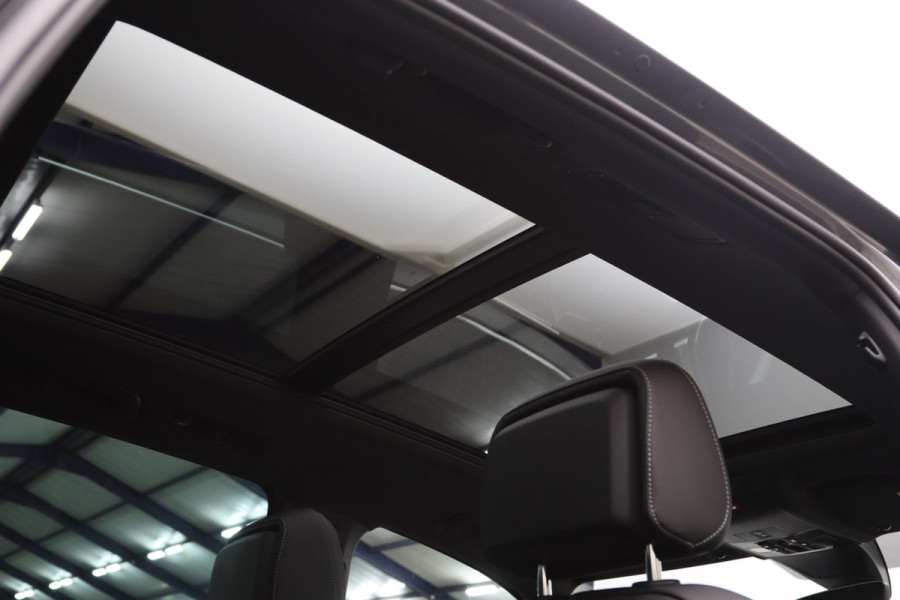 Volkswagen Tiguan 1.4 TSI eHybrid 245 PK R-Line Business, Panoramadak, Winterpakket, Adap. Cruise Control,