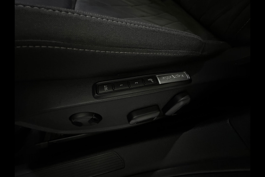 Volkswagen Golf 1.5 eTSI Style Keyles|Memory|Massage|IQ|Camera